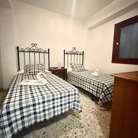 Edificio Sierra, Numero 35 * Los Cristianos (Tenerife)