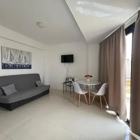 Edificio Sierra, Numero 35 *