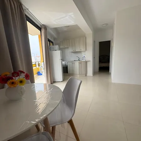 Edificio Sierra, Numero 35 Apartman *