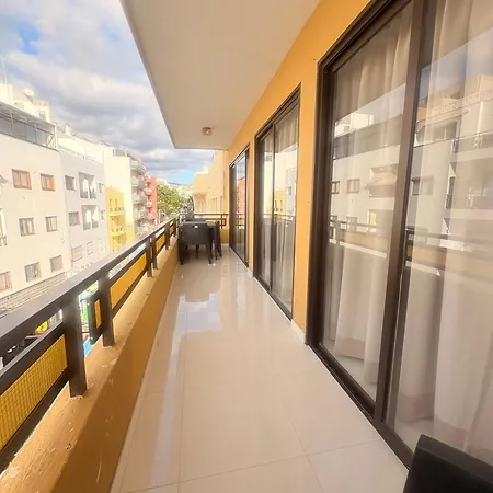 Edificio Sierra, Numero 35 * Los Cristianos (Tenerife)