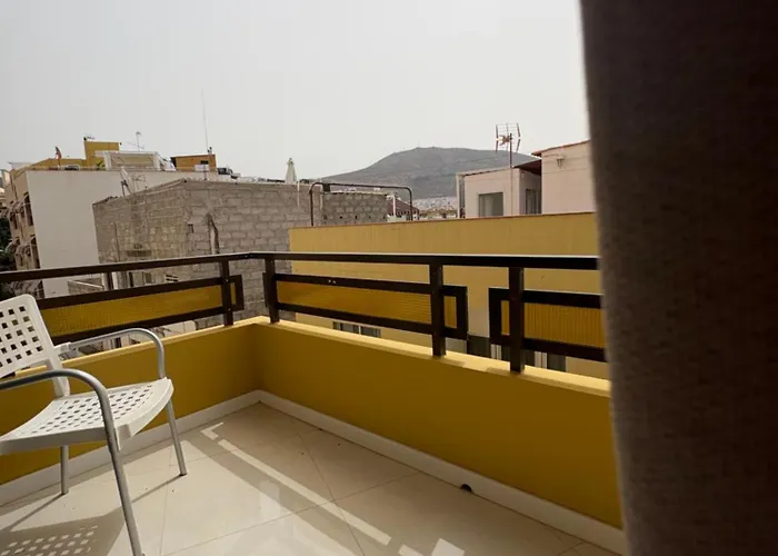 Edificio Sierra, Numero 35 Los Cristianos (Tenerife)