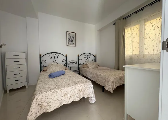 Edificio Sierra, Numero 35 * Los Cristianos (Tenerife)