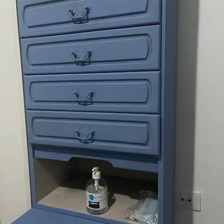 Edificio Sierra, Numero 35 * לוס כריסטיאנוס