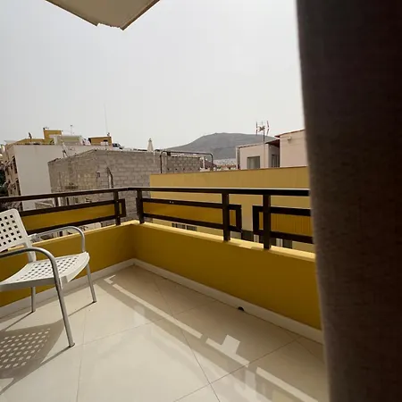 Edificio Sierra, Numero 35 לוס כריסטיאנוס